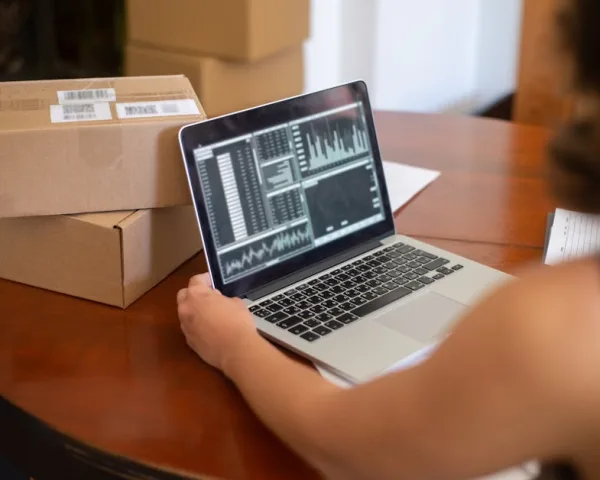 Dropshipping Nedir? 2025'te Hâlâ Kazandırıyor mu?