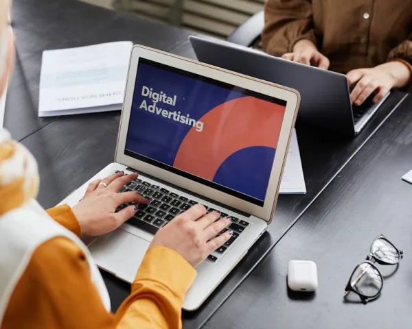 Google Ads mı Facebook Ads mı? Bütçenizi Nereye Harcamalısınız?