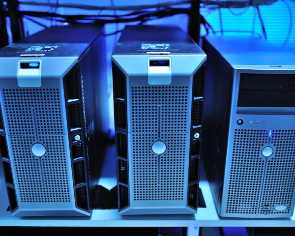 Web Hosting Nasıl Seçilir? 8 Kritik Kriter ve En İyi Seçim